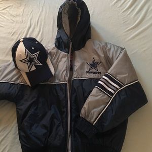 Cowboys coat and adjustable hat